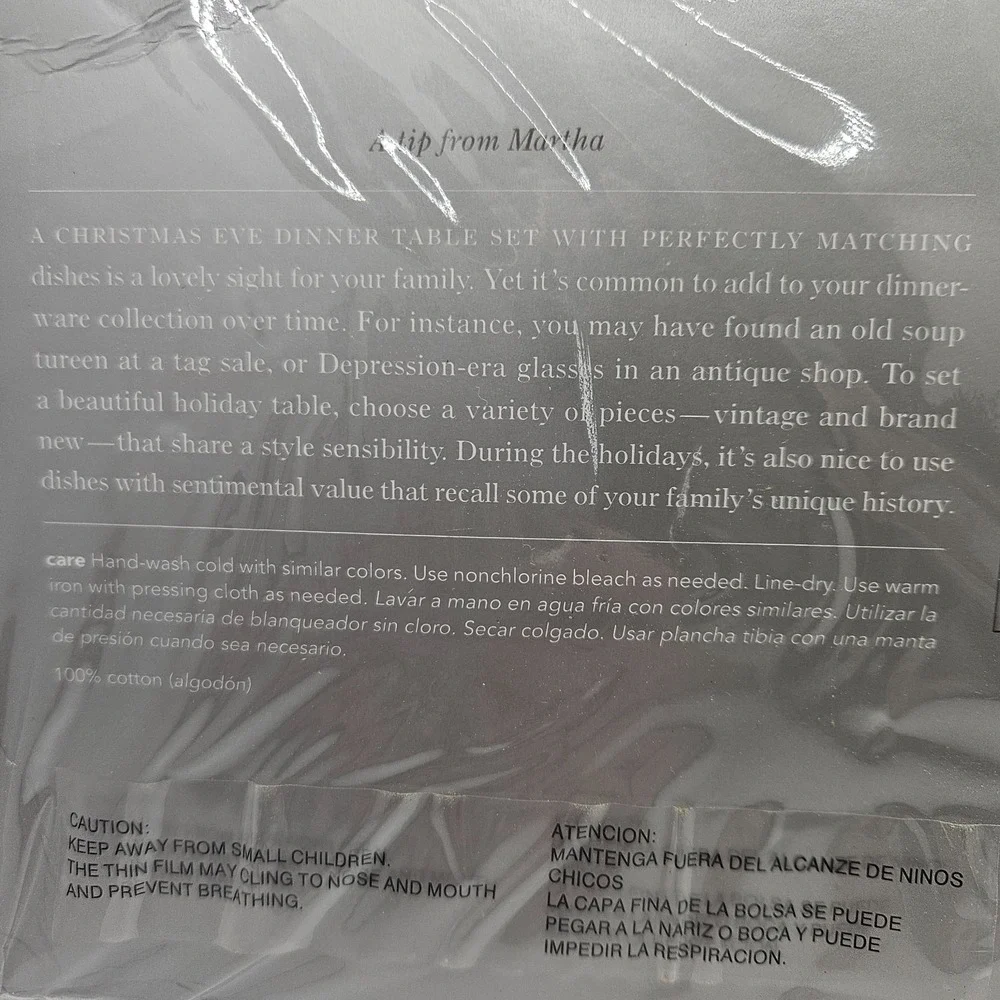 Martha Stewart Everyday Gold Starry Forest Christmas Tablecloth Round 70